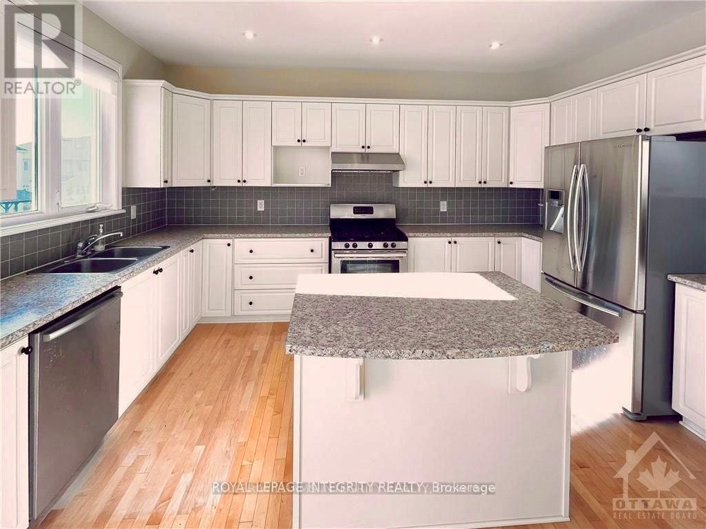 195 Keyrock Drive, Ottawa, ON, K2T 0A9 - 7