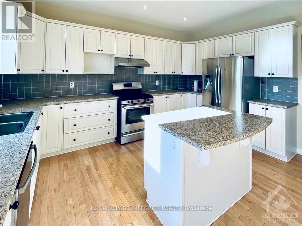 195 Keyrock Drive, Ottawa, ON, K2T 0A9 - 8
