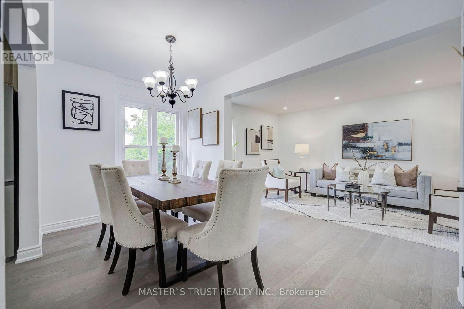 4 Gatsby Square, Brampton, ON, L6S 2H4