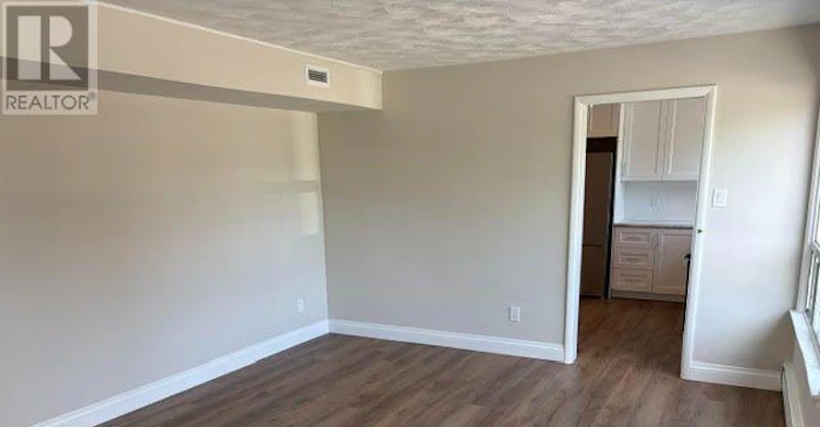 1-254 Kerr Street, Oakville, ON, L6K 3B2 - 7