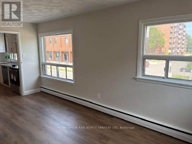 1-254 Kerr Street, Oakville, ON, L6K 3B2 - 8