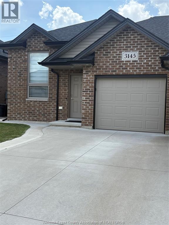 3145 Viola Crescent, Windsor, ON, N8N 0A1 - 3