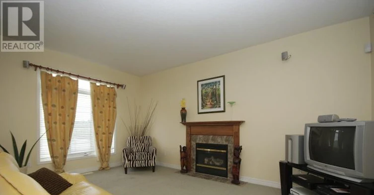 154 Finn Court, Ottawa, ON, K1V 2C8 - 4