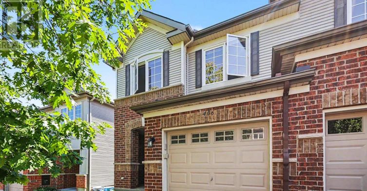 406 Heathrow Private, Ottawa, ON, K2S 0M9