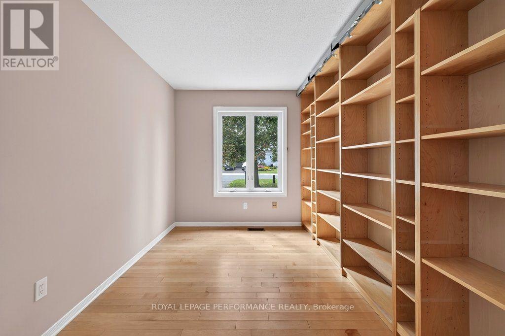 83 Kathleen Crescent, Ottawa, ON, K2S 1L8 - 8