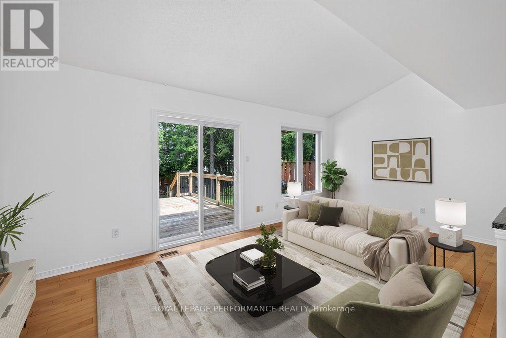 83 Kathleen Crescent, Ottawa, ON, K2S 1L8 - 11