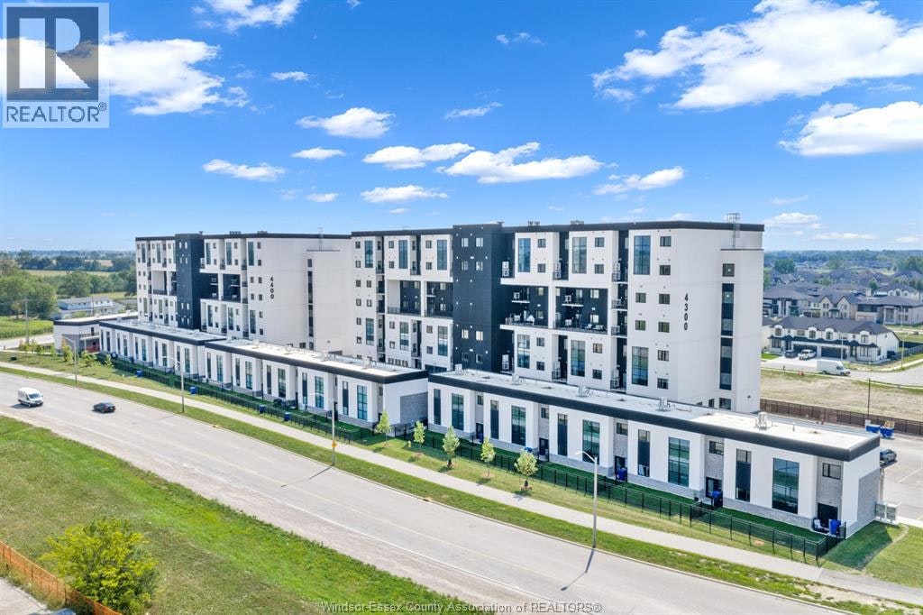 479-4300 Laurier Parkway, Lasalle, ON, N9H 0R1 - 2