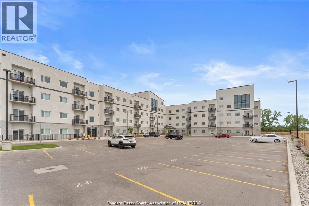 312-1900 6th Concession Road, Lasalle, ON, N9H 1J5