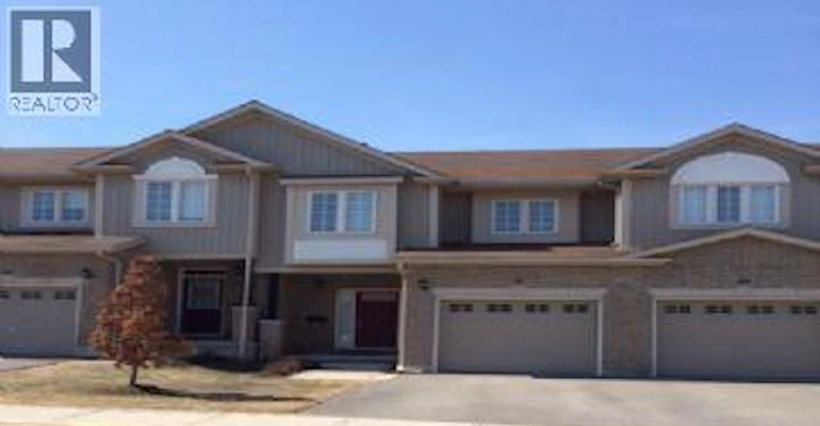 11-105 Pinnacle Drive, Kitchener, ON, N2P 1B8