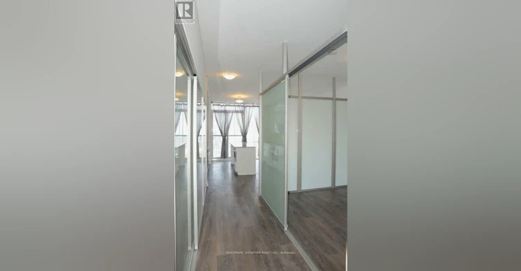 3509-426 University Avenue, Toronto, ON, M5G 1S9