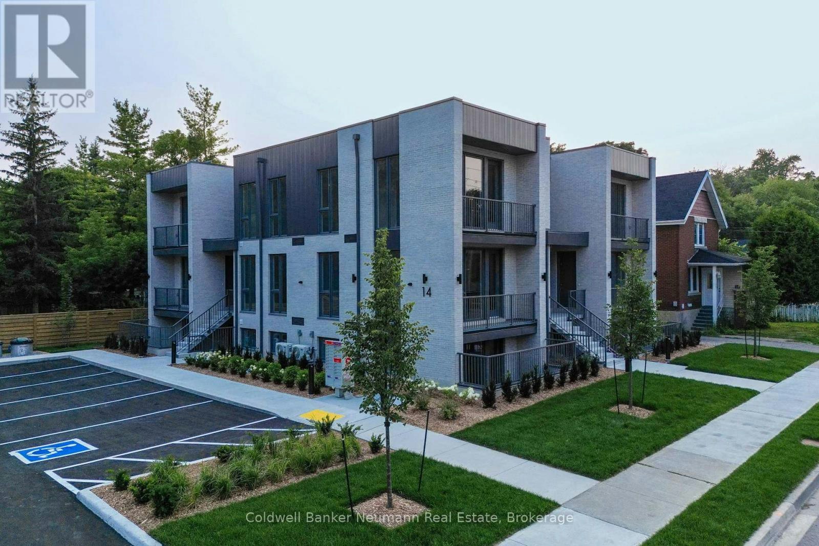 1-14 Stevenson Street N, Guelph, ON, N1E 5A4