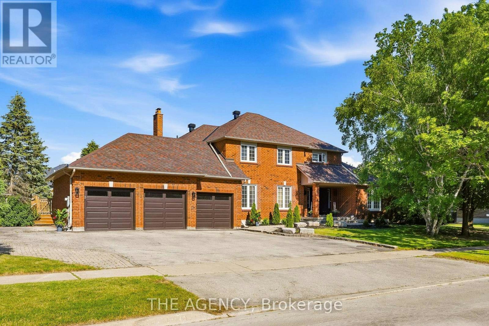 92 Russell Snider Drive, King, ON, L0G 1N0