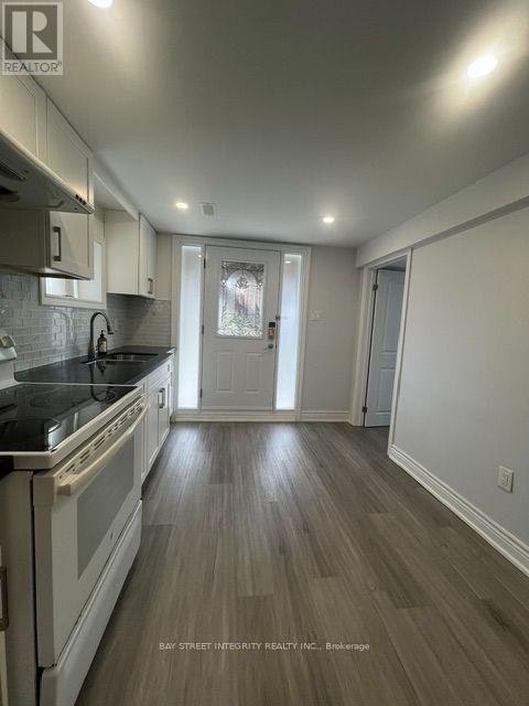 4736 Wild Rose Street, Mississauga, ON, L5M 5M6 - 3