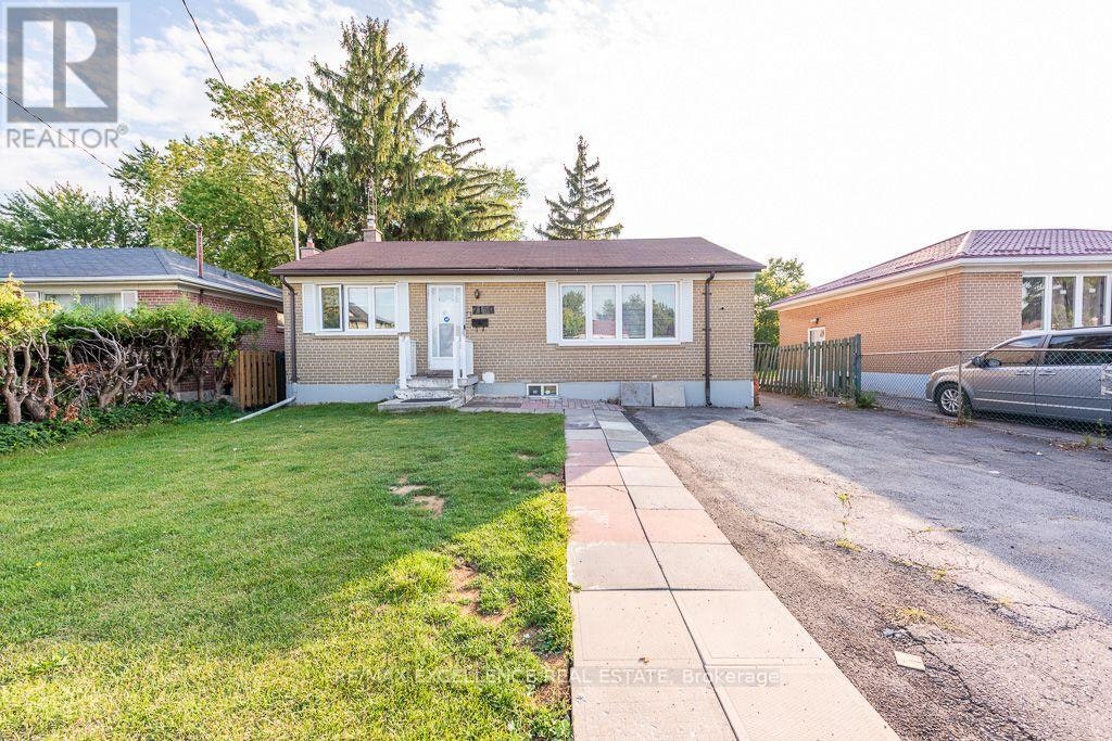 7150 Minotola Avenue, Mississauga, ON, L4T 2T1