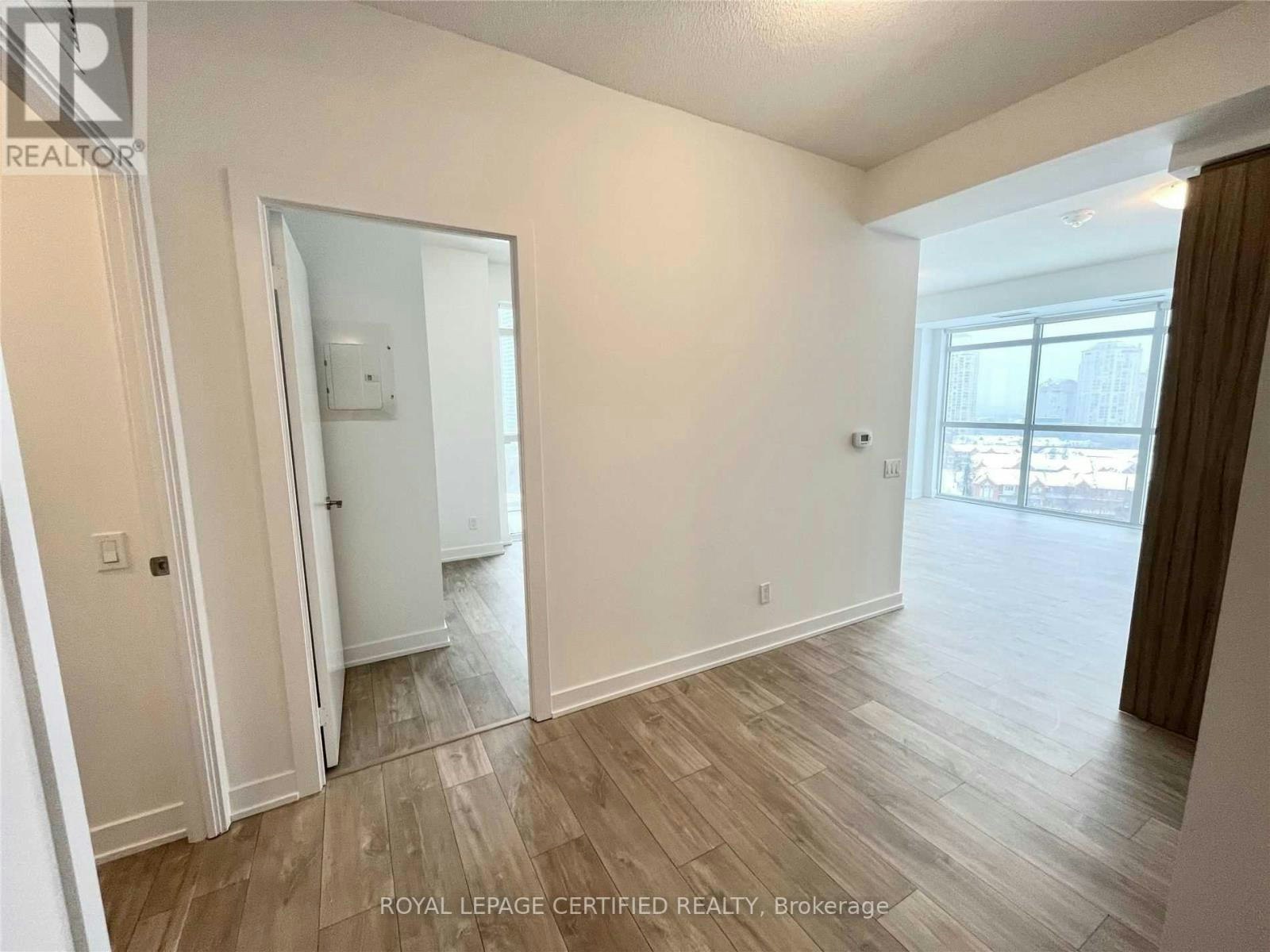 1015-251 Manitoba Street, Toronto, ON, M8Y 4G9 - 3