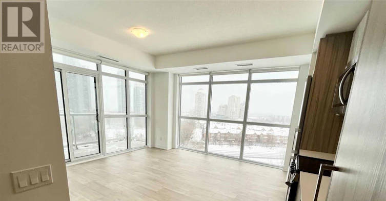 1015-251 Manitoba Street, Toronto, ON, M8Y 4G9 - 4