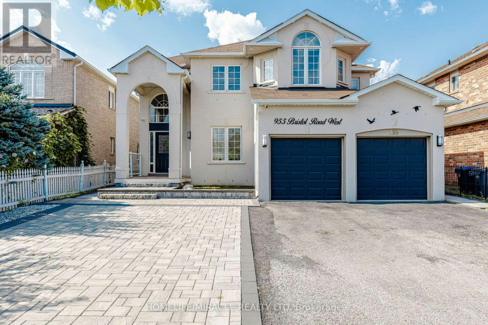 955 Bristol Road W, Mississauga, ON, L5V 2N9