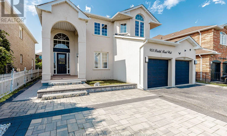 955 Bristol Road W