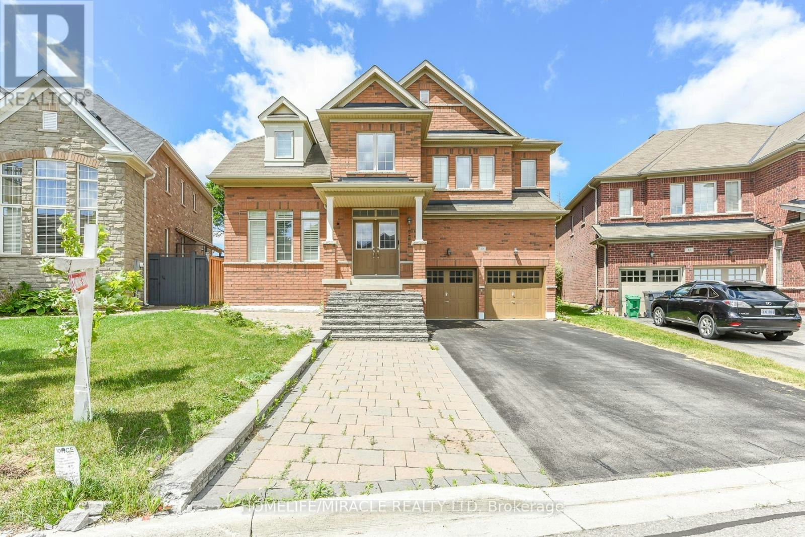 10 Danfield Court, Brampton, ON, L6Y 2X9