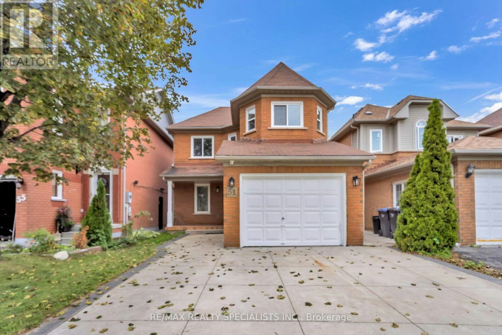 51 Blue Spruce Street, Brampton, ON, L6R 1C4