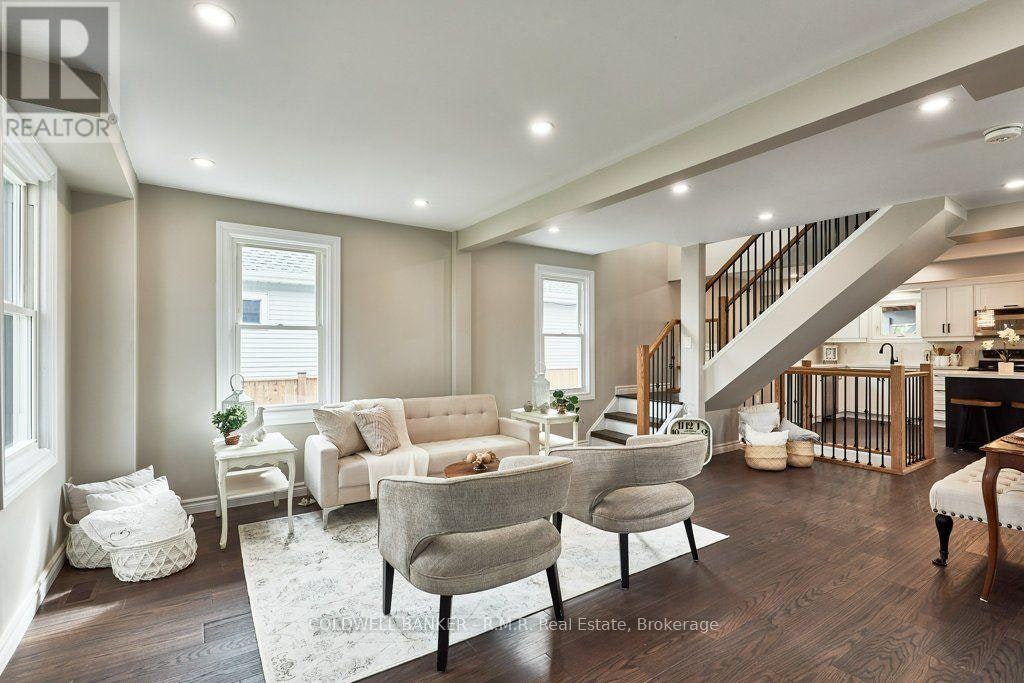 63 Orchard View Boulevard, Oshawa, ON, L1G 3N8 - 4