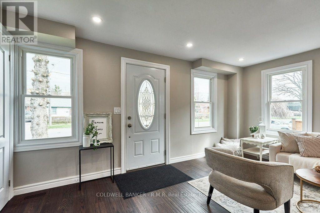 63 Orchard View Boulevard, Oshawa, ON, L1G 3N8 - 2