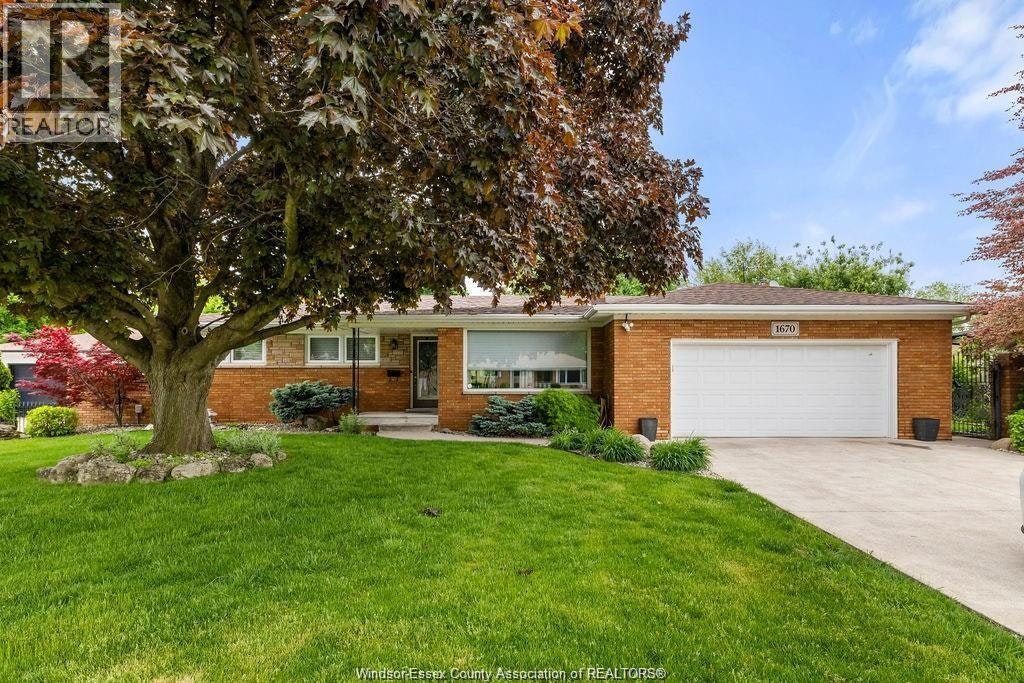 1670 Campbell, Windsor, ON, N9B 2K6