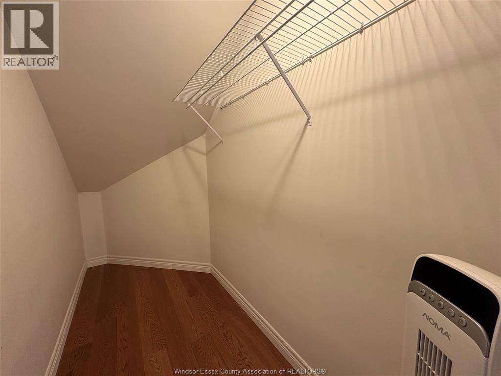 5871 Bagley Avenue, Lasalle, ON, N9H 2K6 - 27