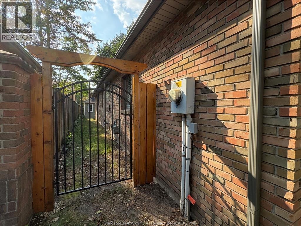 5871 Bagley Avenue, Lasalle, ON, N9H 2K6 - 45