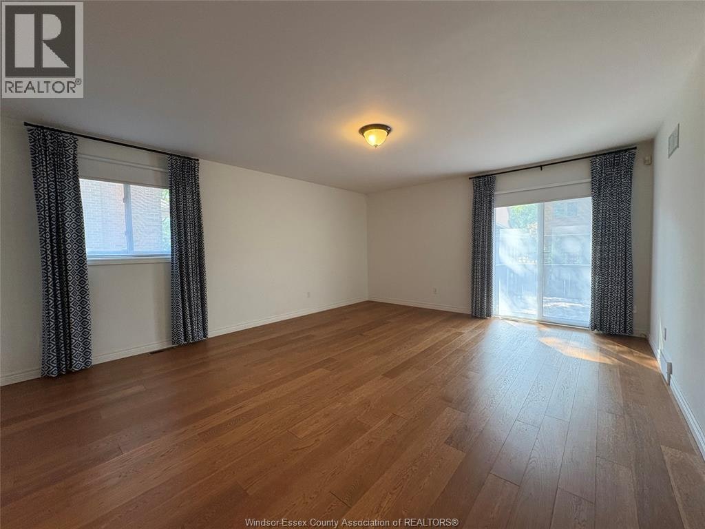 5871 Bagley Avenue, Lasalle, ON, N9H 2K6 - 16