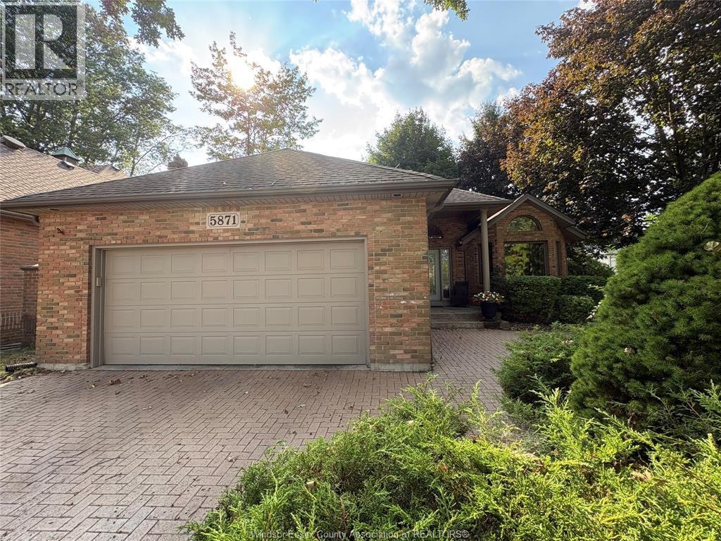 5871 Bagley Avenue, Lasalle, ON, N9H 2K6
