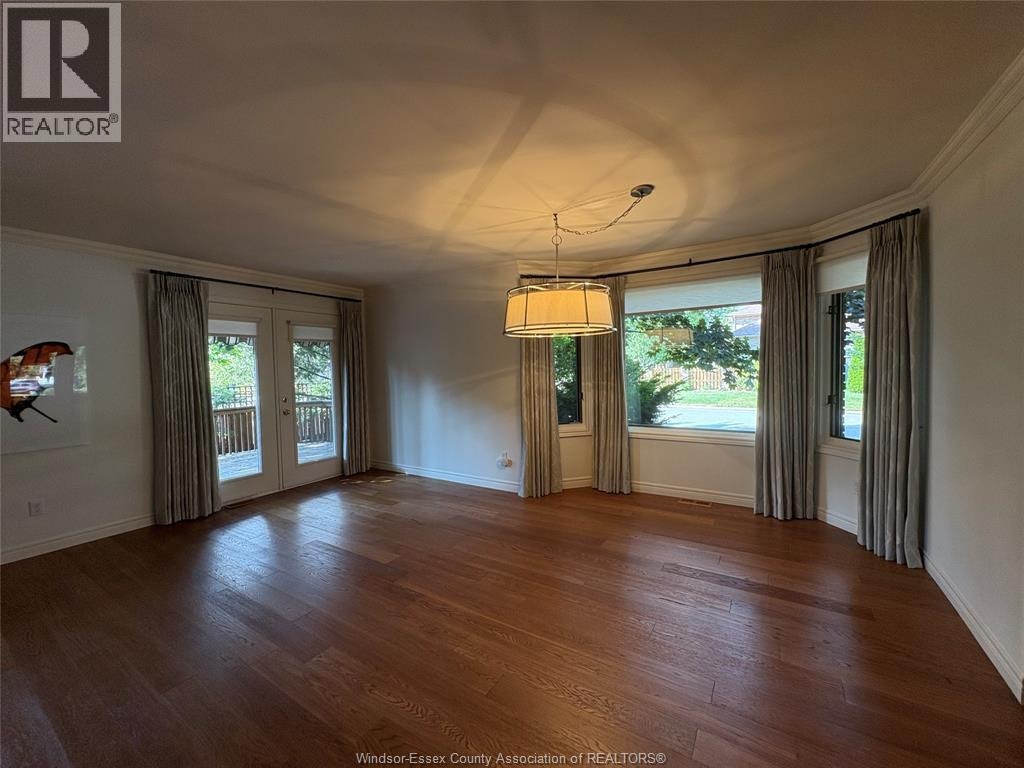 5871 Bagley Avenue, Lasalle, ON, N9H 2K6 - 11