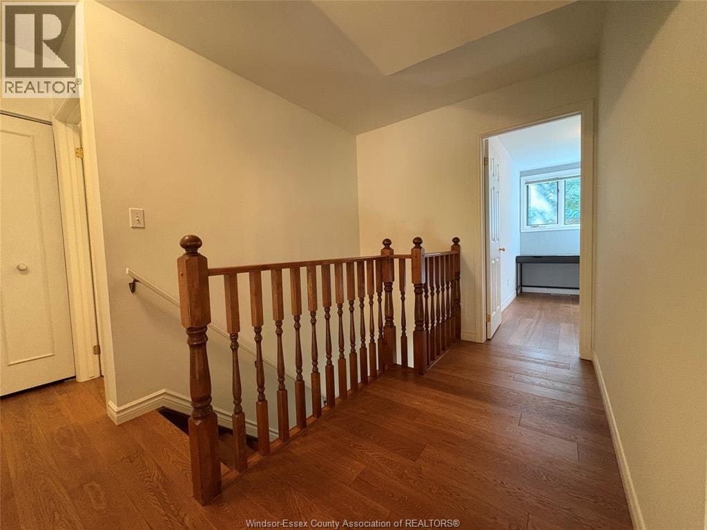 5871 Bagley Avenue, Lasalle, ON, N9H 2K6 - 24