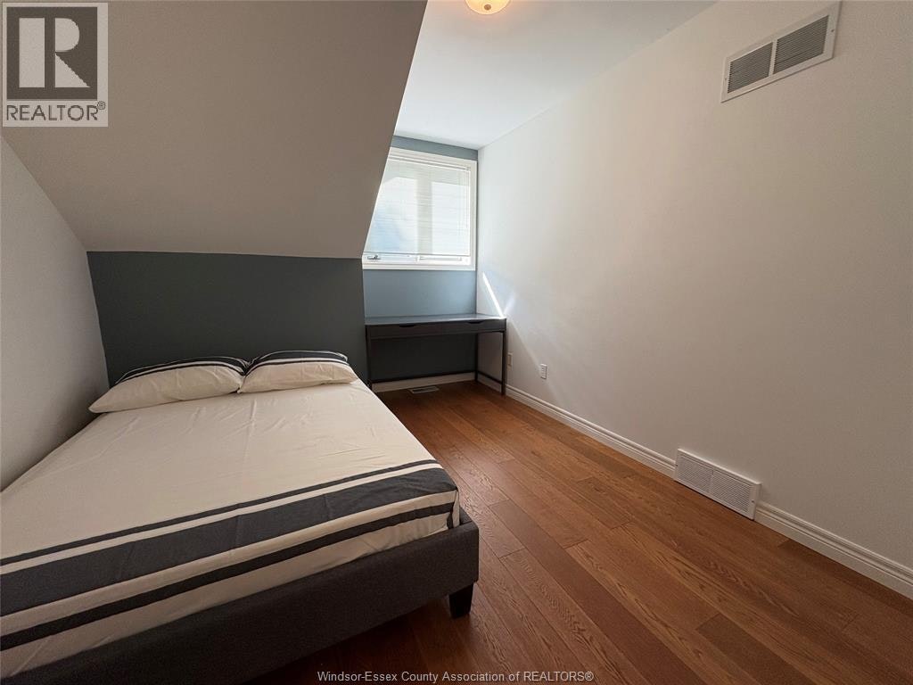 5871 Bagley Avenue, Lasalle, ON, N9H 2K6 - 25