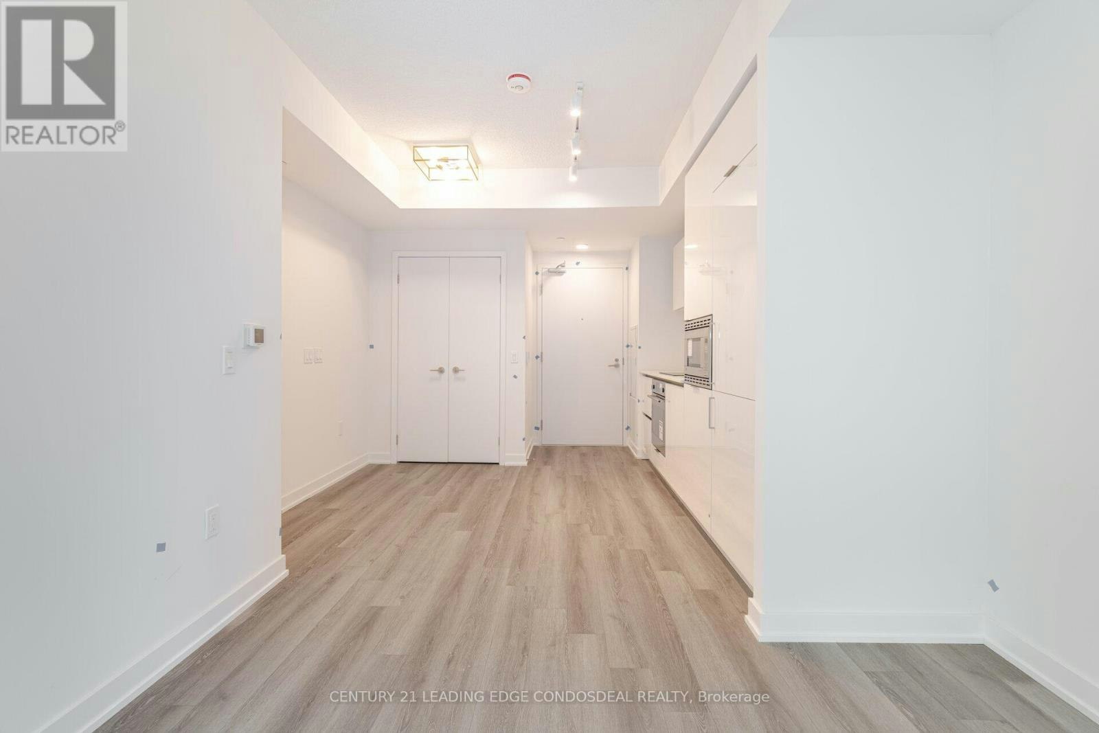 802-238 Simcoe Street, Toronto, ON, M5T 0E2 - 15