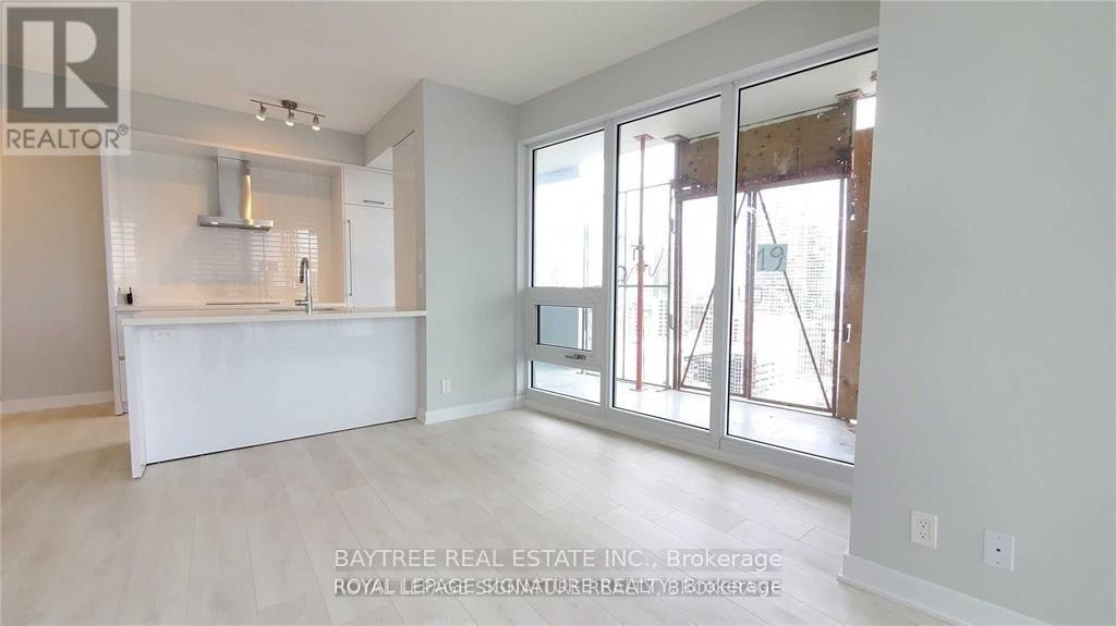 1203-2221 Yonge Street, Toronto, ON, M4S 2B5 - 2