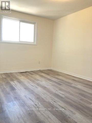 5 Reiber Crescent, Toronto, ON, M2H 1C3 - 6