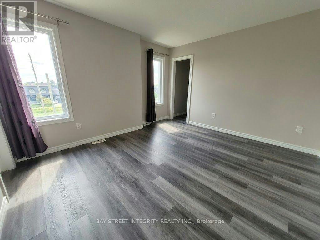 60 Upper 435 Callaway Road, London, ON, N6G 2N1 - 4