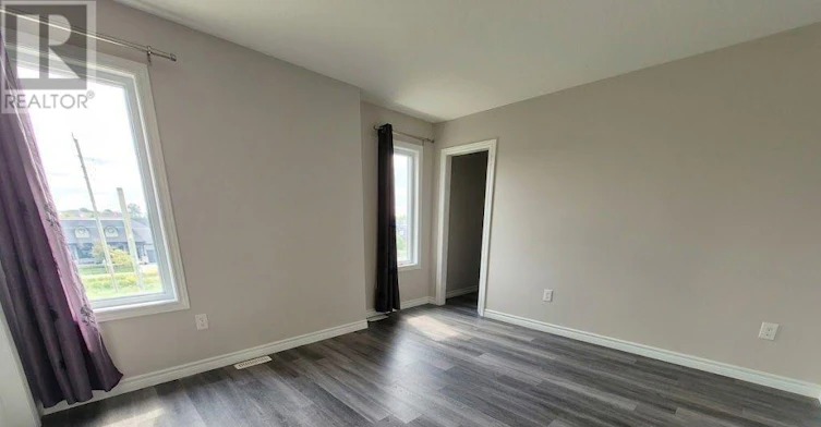 60 Upper 435 Callaway Road, London, ON, N6G 2N1 - 4
