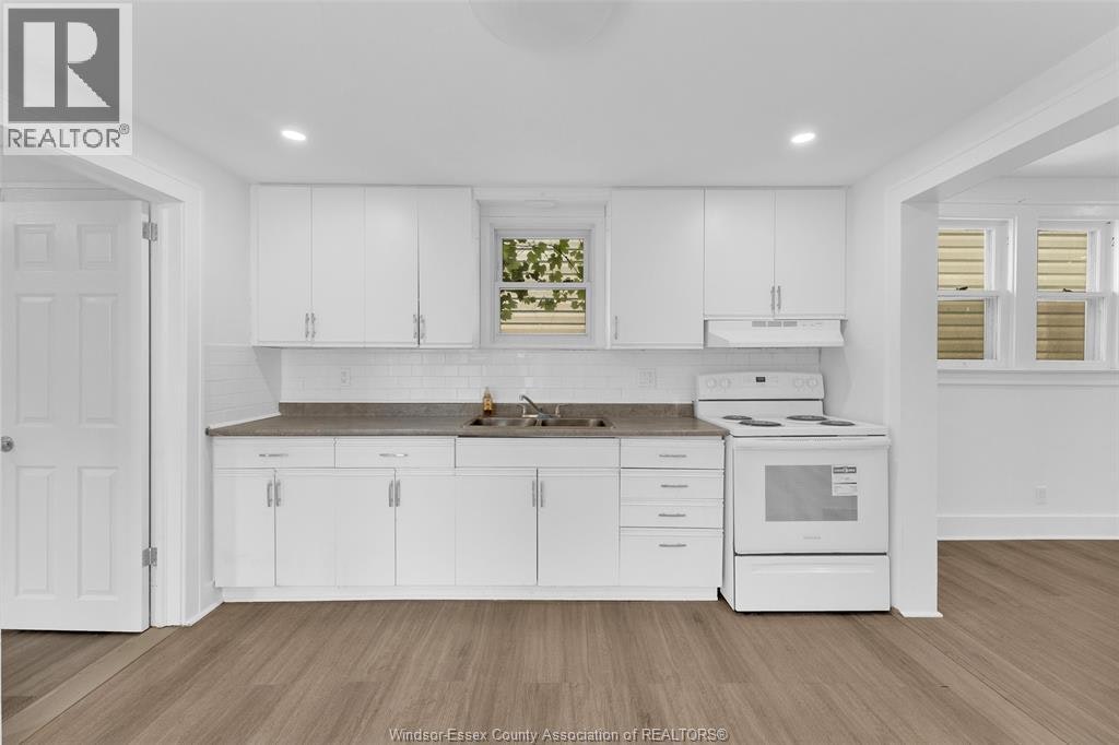 3622 Queen, Windsor, ON, N9C 1N9 - 10