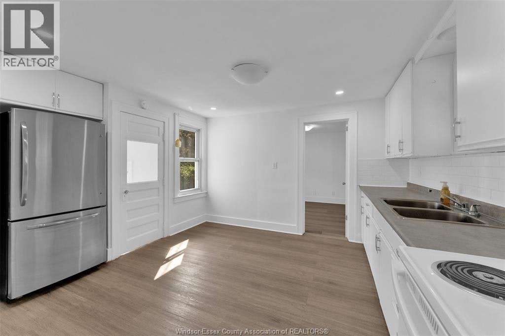 3622 Queen, Windsor, ON, N9C 1N9 - 8