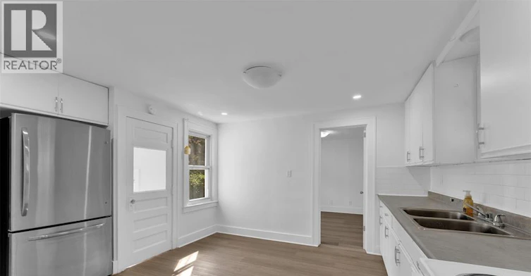3622 Queen, Windsor, ON, N9C 1N9 - 8
