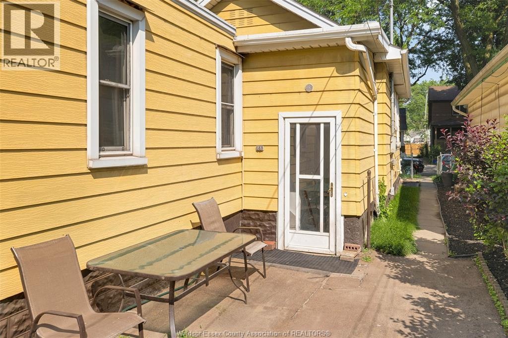 3622 Queen, Windsor, ON, N9C 1N9 - 23