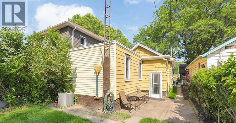 3622 Queen, Windsor, ON, N9C 1N9 - 24