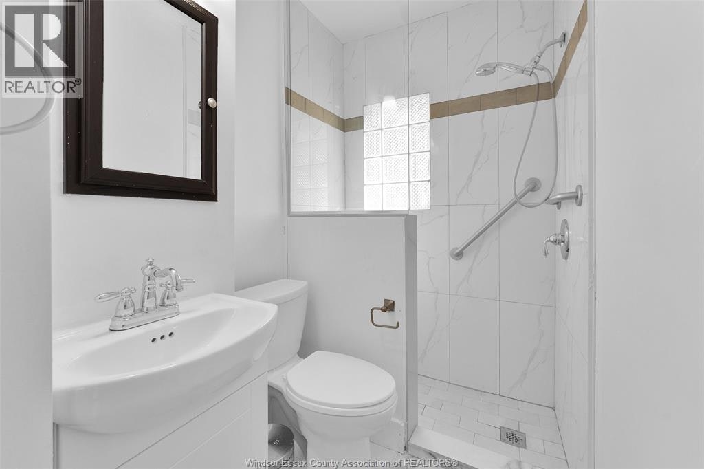 3622 Queen, Windsor, ON, N9C 1N9 - 12