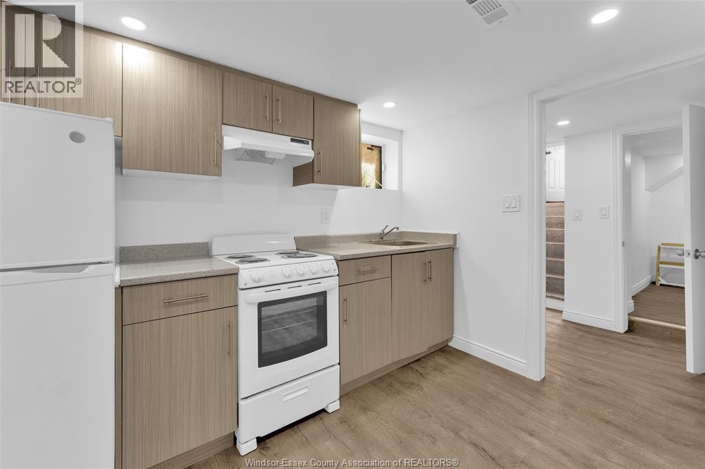 3622 Queen, Windsor, ON, N9C 1N9 - 18
