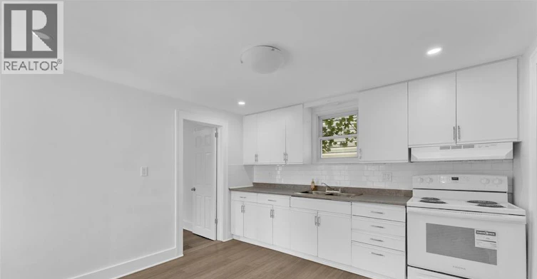 3622 Queen, Windsor, ON, N9C 1N9 - 7