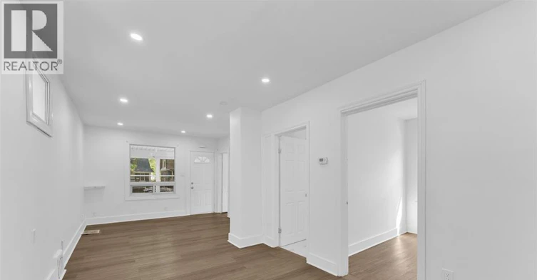 3622 Queen, Windsor, ON, N9C 1N9 - 5