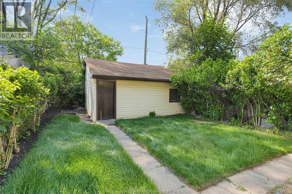 3622 Queen, Windsor, ON, N9C 1N9 - 25