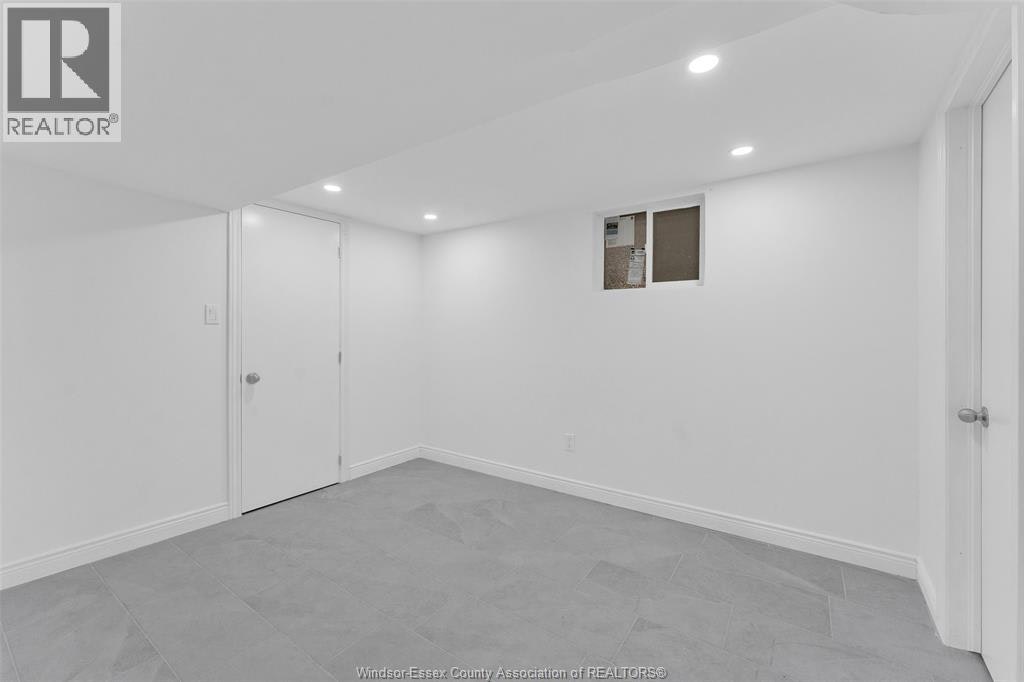 3622 Queen, Windsor, ON, N9C 1N9 - 20